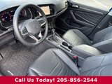 Used 2024 Volkswagen Jetta SEL image 4