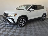 Certified 2022 Volkswagen Taos SE image 4