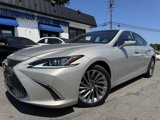 Used 2019 Lexus ES 300h w/ Luxury Package image 2
