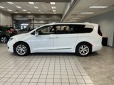 Used 2020 Chrysler Pacifica Limited image 4