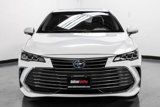 Used 2020 Toyota Avalon XLE w/ Moonroof Package image 3