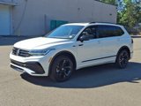 Used 2024 Volkswagen Tiguan SE R-Line image 5