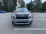 Used 2024 Mitsubishi Outlander SE image 3