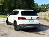 Used 2022 Volkswagen Taos SE w/ IQ.Drive SE Package image 5