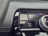 Used 2025 Honda Pilot Touring image 5