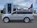 New 2025 Lincoln Navigator Reserve image 3