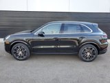 Used 2025 Porsche Cayenne image 2