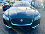 Used 2017 Jaguar XF Prestige image 2