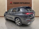 New 2025 Mitsubishi Outlander SE image 3