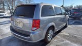 Used 2019 Dodge Grand Caravan SXT image 4