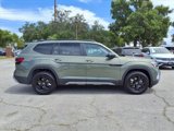 New 2025 Volkswagen Atlas Peak Edition SE image 3