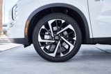 New 2025 Mitsubishi Outlander SE image 3