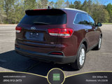 Used 2017 Kia Sorento LX w/ LX Convenience Package image 6