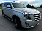 Used 2017 Cadillac Escalade Luxury image 3