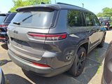 Used 2023 Jeep Grand Cherokee L Laredo image 4