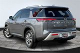 New 2025 Nissan Pathfinder SL image 3