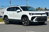 New 2025 Volkswagen Taos SE image 2