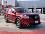 Used 2022 Nissan Pathfinder SV w/ SV Premium Package image 2