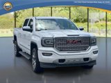 Used 2017 GMC Sierra 1500 Denali image 2