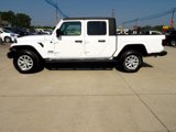 Used 2023 Jeep Gladiator Sport image 2