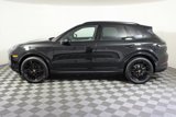 Used 2025 Porsche Cayenne image 2
