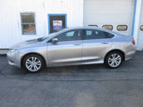 Used 2016 Chrysler 200 Limited w/ Convenience Group image 2