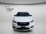 New 2025 Chrysler Pacifica Select image 2