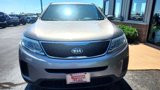 Used 2015 Kia Sorento LX image 3