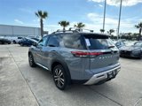 New 2025 Nissan Pathfinder Platinum image 4