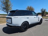 New 2025 Land Rover Range Rover SE image 2