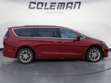 Used 2021 Chrysler Pacifica Touring-L w/ Premium & Safety Sphere Group image 6