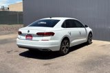 Used 2022 Volkswagen Passat 2.0T SE image 3
