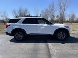 Certified 2022 Ford Explorer XLT w/ Equipment Group 202A image 5