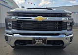 Used 2024 Chevrolet Silverado 3500 LT w/ Convenience Package image 2