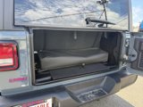 Used 2025 Jeep Wrangler Sport image 5
