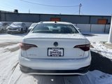 Used 2023 Volkswagen Jetta SE image 4