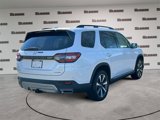 New 2025 Honda Pilot Touring image 5