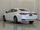 Used 2024 Lexus ES 300h w/ Accessory Package (Z2) image 6