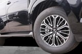 New 2025 Nissan Armada SL image 3