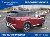 New 2025 Nissan Pathfinder Platinum image 3