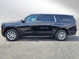 New 2025 Chevrolet Suburban Premier image 2
