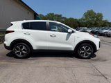 Used 2020 Kia Sportage LX image 3