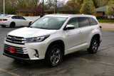 Used 2018 Toyota Highlander Limited Platinum image 3