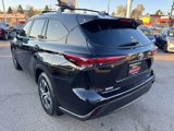 Used 2024 Toyota Highlander LE image 6