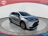 Used 2022 Toyota Sienna LE image 2