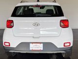 Used 2021 Hyundai Venue SEL w/ Cargo Package image 2