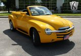 Used 2005 Chevrolet SSR w/ Preferred Equipment Group image 5