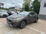 Used 2018 INFINITI QX30 Premium w/ Navigation Package image 3