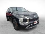 New 2025 Mitsubishi Outlander SE image 3
