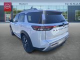 New 2025 Nissan Pathfinder Platinum w/ Black Appearance Package image 4